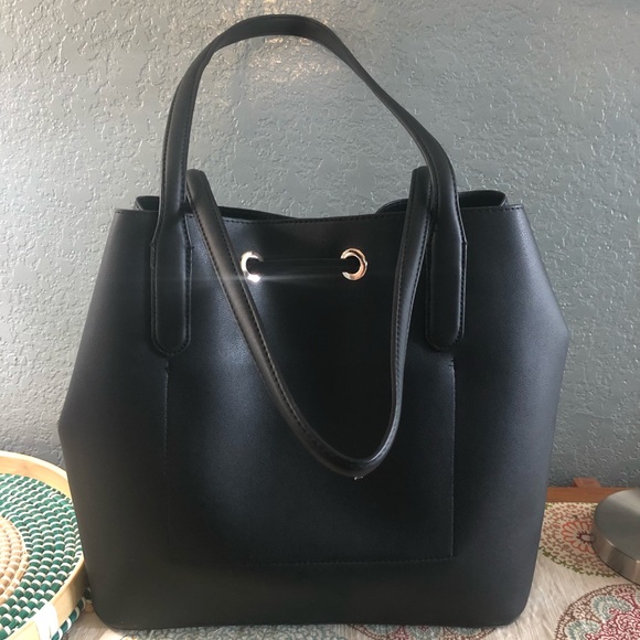 Black vegan leather tote bag - Picture 2 of 5
